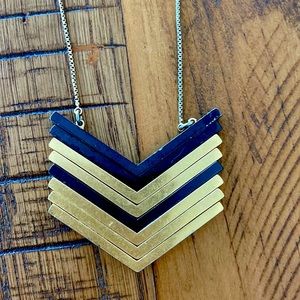 Madewell Gold Tone & Black Arrow Stacked Chevron Pattern Pendant Necklace
